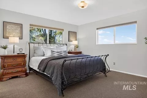 Bedroom - 4230 E Chinden Blvd, Eagle, ID 83616 photo 1 of 2