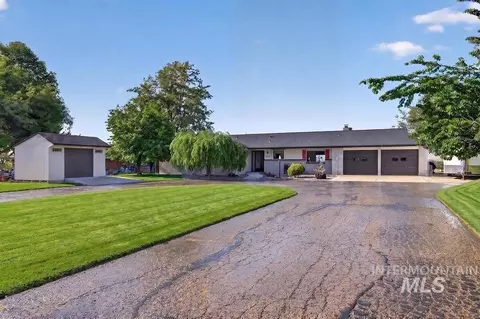 Exterior - 4230 E Chinden Blvd, Eagle, ID 83616 photo 4 of 17