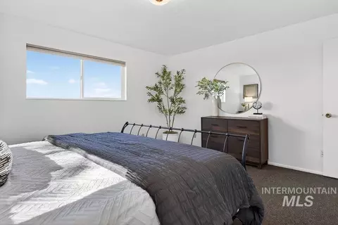 Bedroom - 4230 E Chinden Blvd, Eagle, ID 83616 photo 2 of 2