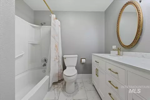 Bath - 25150 Geri Ln, Caldwell, ID 83607 photo 1 of 5
