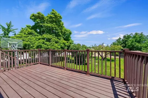 Exterior - 25150 Geri Ln, Caldwell, ID 83607 photo 8 of 13