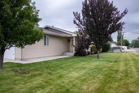 2000 M St, Heyburn, ID 83336