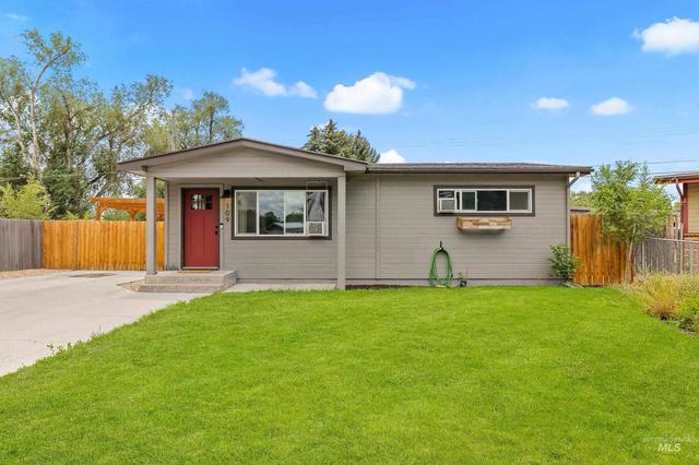109 Abbott Dr, Mountain Home, ID 83647