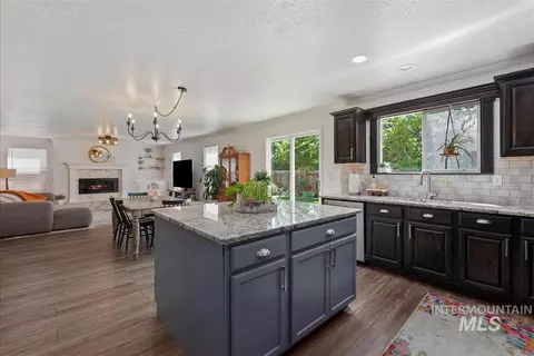 Kitchen - 369 E Willow Creek Dr, Middleton, ID 83644 photo 1 of 5
