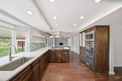 Kitchen - 723 N Spyglass Way, Eagle, ID 83616 photo 1 of 3