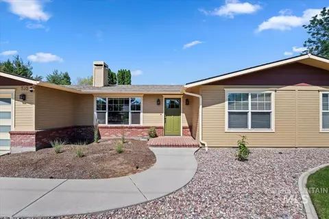935 N Edgewood Ln, Eagle, ID 83616 photo 4