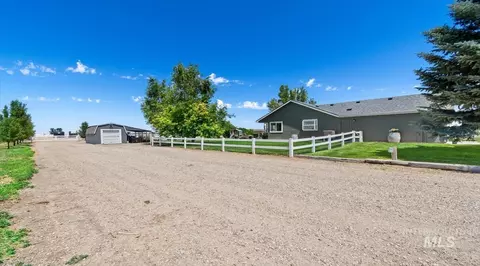 Exterior - 4376 E King Rd, Kuna, ID 83634 photo 12 of 15