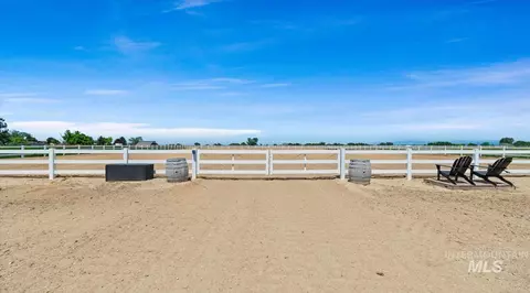 Exterior - 4376 E King Rd, Kuna, ID 83634 photo 10 of 15
