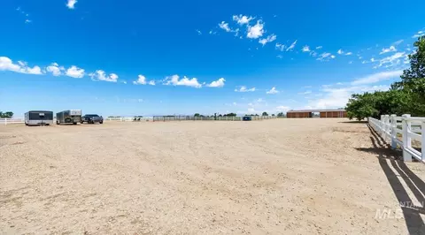Exterior - 4376 E King Rd, Kuna, ID 83634 photo 7 of 15