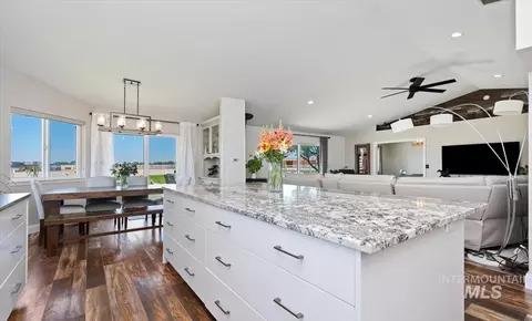 Kitchen - 4376 E King Rd, Kuna, ID 83634 photo 5 of 5
