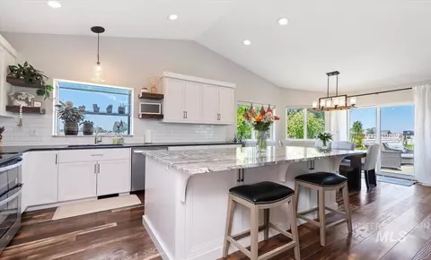 Kitchen - 4376 E King Rd, Kuna, ID 83634 photo 2 of 5