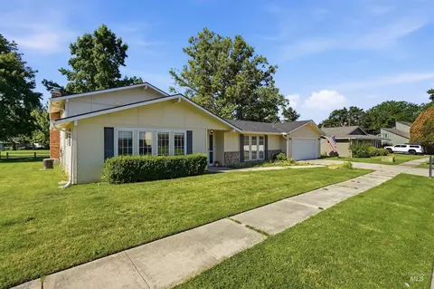 1237 E Cerramar Ct, Eagle, ID 83616 photo 46