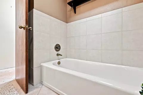 1237 E Cerramar Ct, Eagle, ID 83616 photo 29