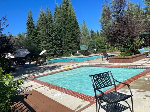 321 Mountain Cove Ct, Mccall, ID 83638 photo 38