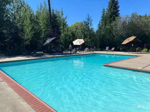 321 Mountain Cove Ct, Mccall, ID 83638 photo 40