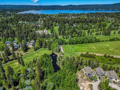 321 Mountain Cove Ct, Mccall, ID 83638 photo 2