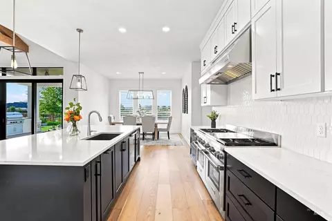 Kitchen - 7896 W Deerfawn Ln, Eagle, ID 83616 photo 5 of 7
