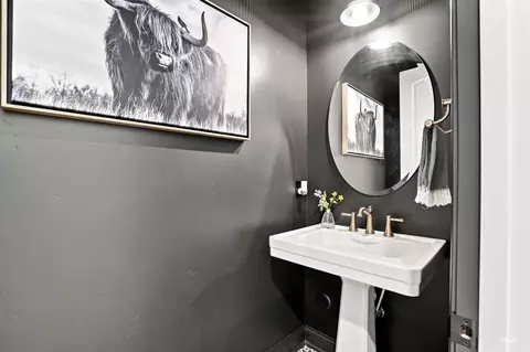 Bath - 7896 W Deerfawn Ln, Eagle, ID 83616 photo 6 of 8