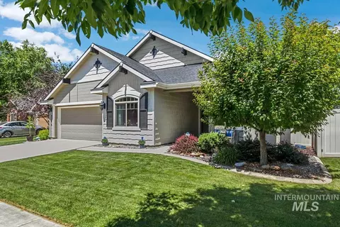 5176 W Denwick Dr, Eagle, ID 83616 photo 2
