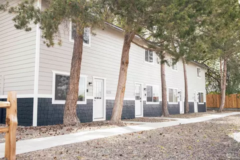 1223 S Maple St, Nampa, ID 83686