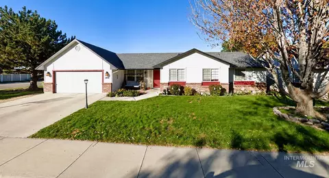 349 S Lodestone Ave, Meridian, ID 83642