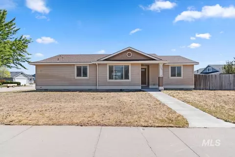 1260 SW Rolling Hills Ave, Mountain Home, ID 83647