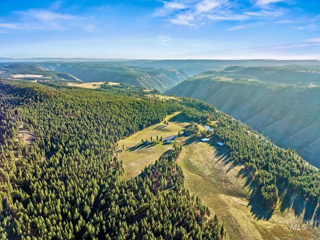 83584 Troy Rd, Wallowa, OR 97885