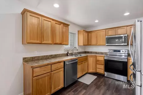 Kitchen - 1305 Lauren Ln, Filer, ID 83328 photo 1 of 3
