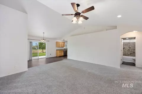 Living - 1305 Lauren Ln, Filer, ID 83328 photo 1 of 5