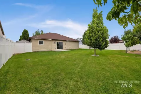 Exterior - 1305 Lauren Ln, Filer, ID 83328 photo 3 of 6