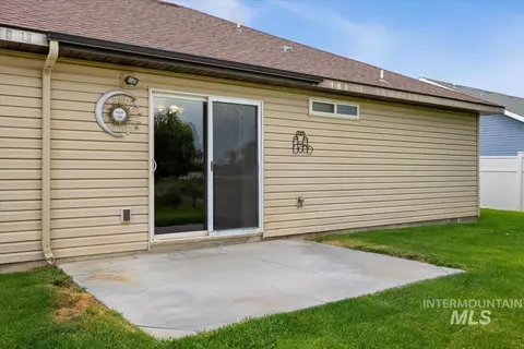 Exterior - 1305 Lauren Ln, Filer, ID 83328 photo 4 of 6