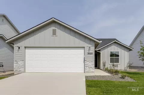 940 SW Jayhawk St, Mountain Home, ID 83647