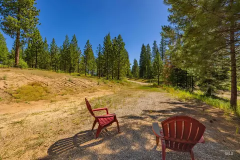 151 Timber Haven Pl, Cascade, ID 83611 photo 6