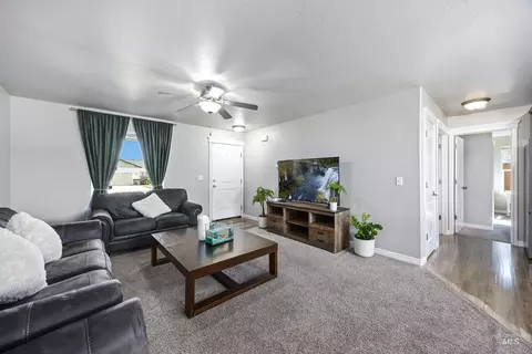 813 21st Ave E, Jerome, ID 83338 photo 4