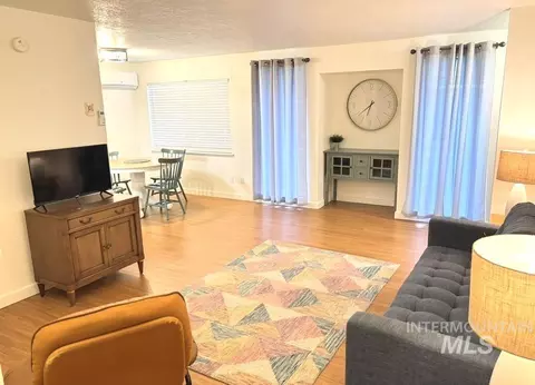 738 Washington St N #2, Twin Falls, ID 83301