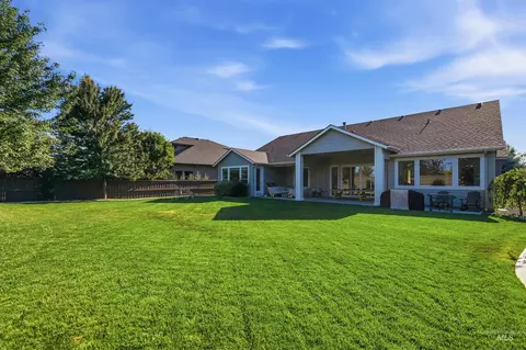 Exterior - 1744 N Annadale Way, Eagle, ID 83616 photo 8 of 9