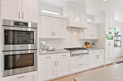 Kitchen - 1744 N Annadale Way, Eagle, ID 83616 photo 5 of 6