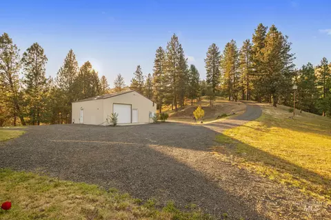 Exterior - 435 River Pointe, Lenore, ID 83541 photo 4 of 14