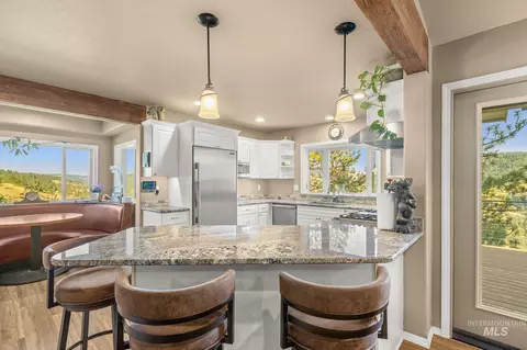 Kitchen - 435 River Pointe, Lenore, ID 83541 photo 1 of 2