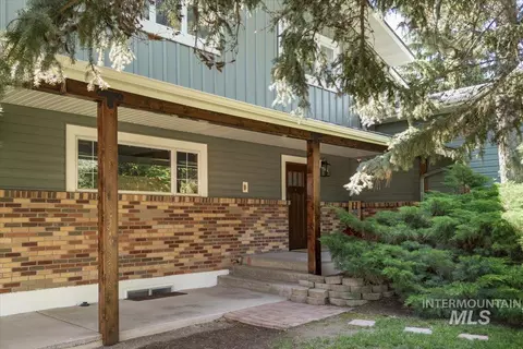 1401 Choke Cherry Dr, Pocatello, ID 83204