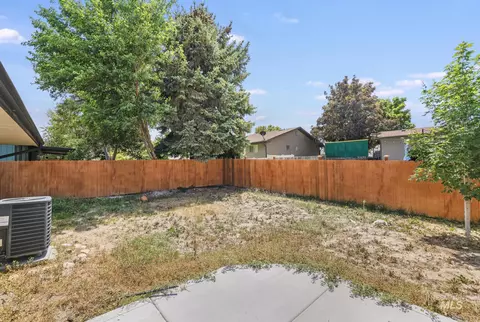 213 N 3rd Ave, Buhl, ID 83316 photo 40