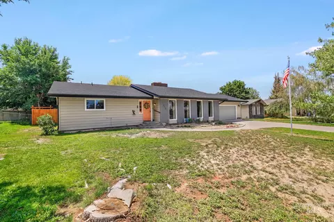 213 N 3rd Ave, Buhl, ID 83316 photo 3