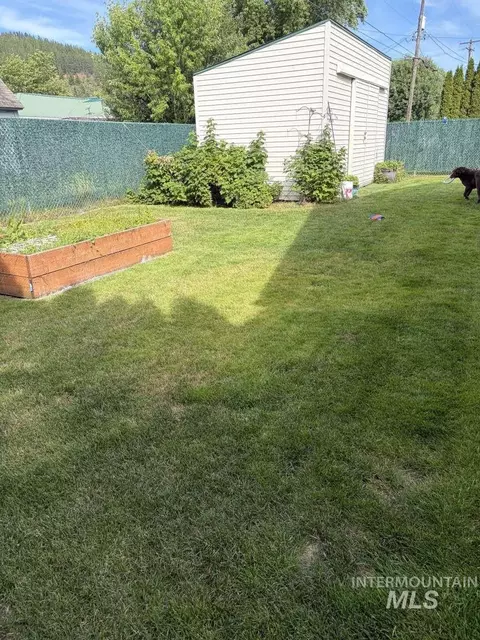 Exterior - 606 W Cameron Ave, Kellogg, ID 83837 photo 5 of 14