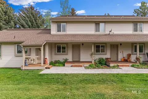 741 Willow Dr #B-4, Hailey, ID 83333 photo 1