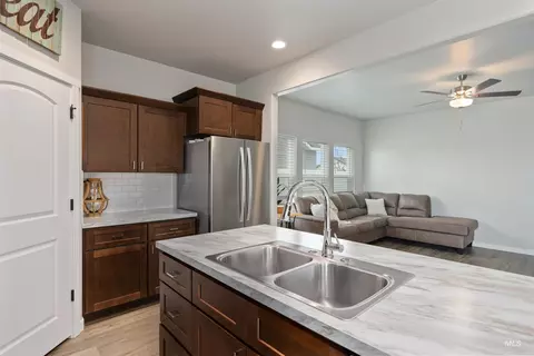 Kitchen - 1326 Concord St, Jerome, ID 83338 photo 10 of 10