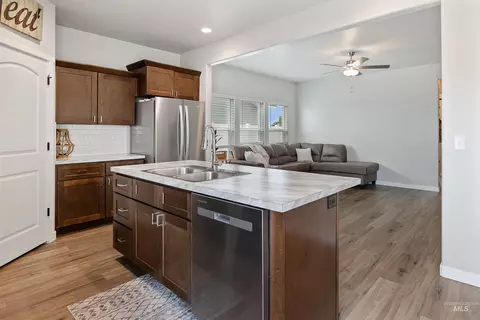 Kitchen - 1326 Concord St, Jerome, ID 83338 photo 1 of 10