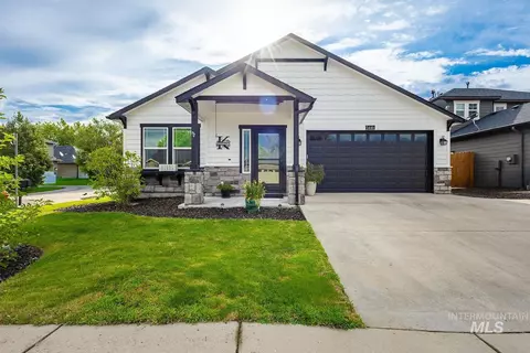 5440 N Landon Creek Pl, Meridian, ID 83646