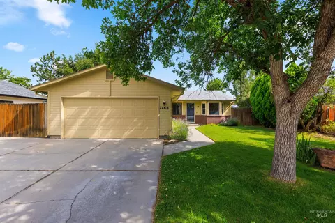 7168 W Saxton Dr, Boise, ID 83714