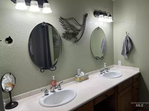 Bath - 2750 S 850 E, Almo, ID 83312 photo 2 of 4