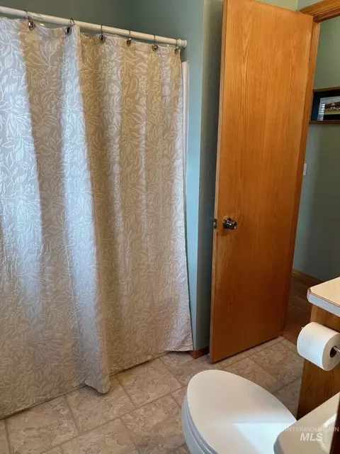 Bath - 2750 S 850 E, Almo, ID 83312 photo 4 of 4